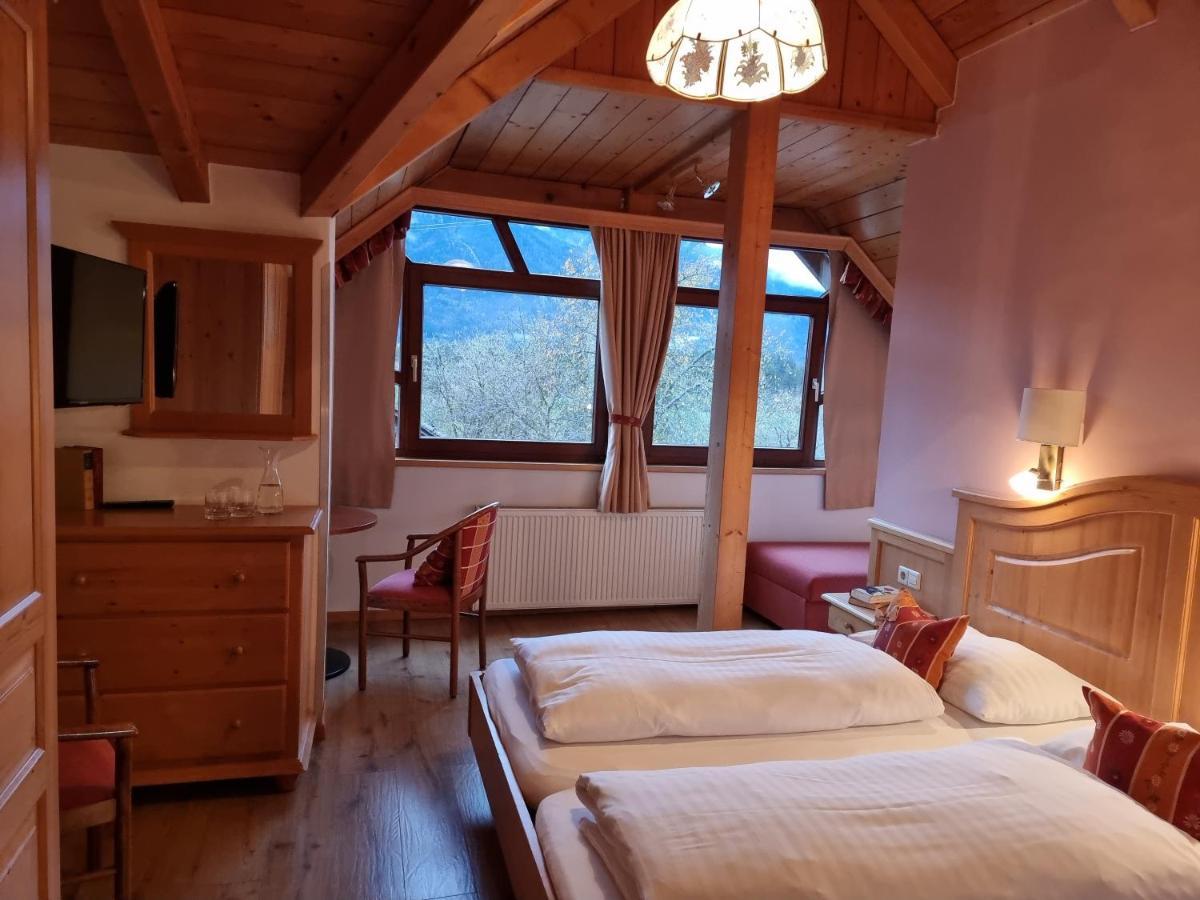 Karnischer Hof Sankt Stefan an der Gail Esterno foto