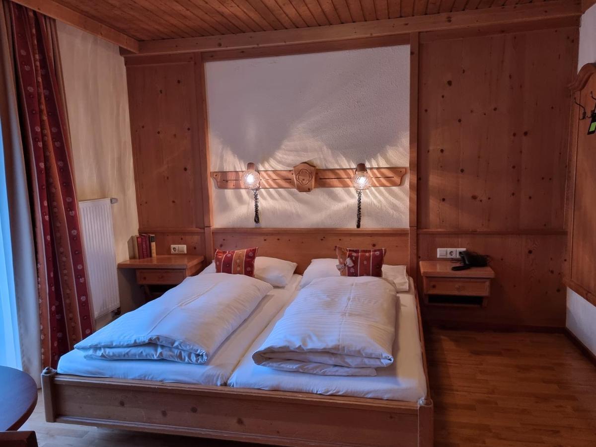 Karnischer Hof Sankt Stefan an der Gail Esterno foto