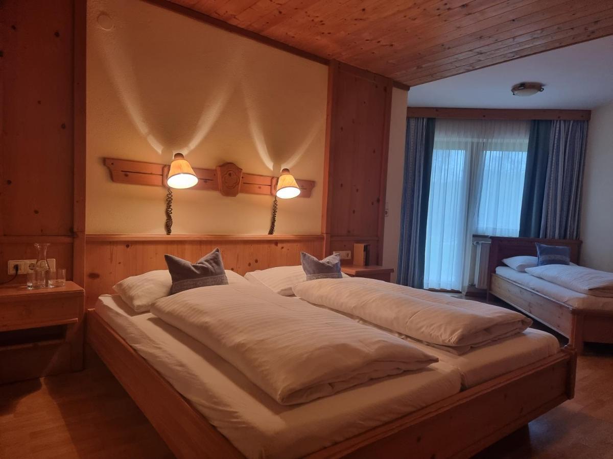 Karnischer Hof Sankt Stefan an der Gail Esterno foto